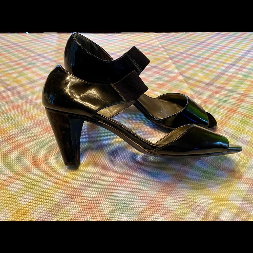 Patent leather heal with a peek a boo toe